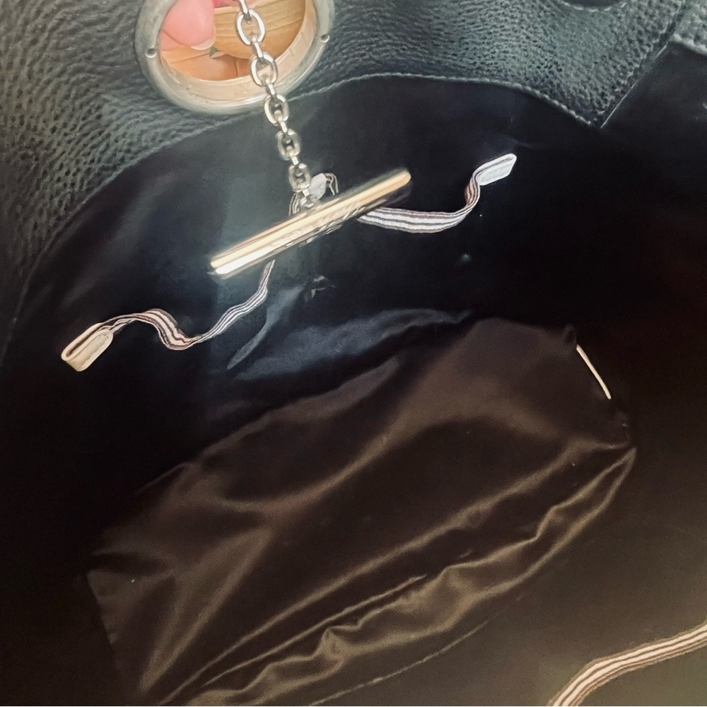 Henri Bendel Black Shoulder Bag - Picture 16 of 16